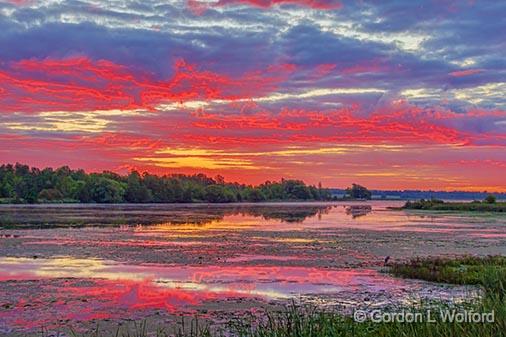 Rideau Canal Sunrise_26744-5.jpg - Photographed along the Rideau Canal Waterway near Smiths Falls, Ontario, Canada.